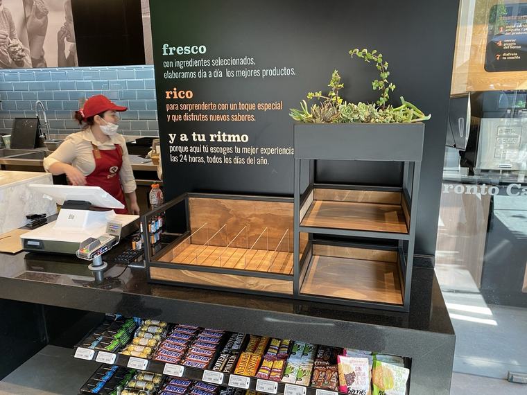 Mobiliario de food service para tiendas de conveniencia para Copec · Good Go!